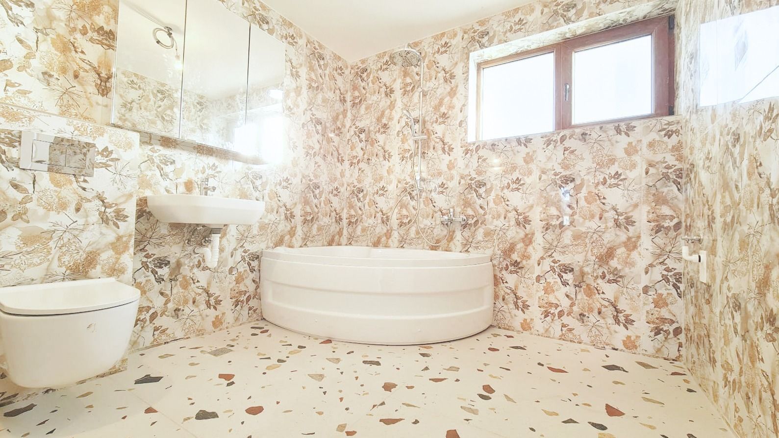 Casa noua, Green City, parter ,etaj , mansarda, 150mp utili,lux - Poză 19