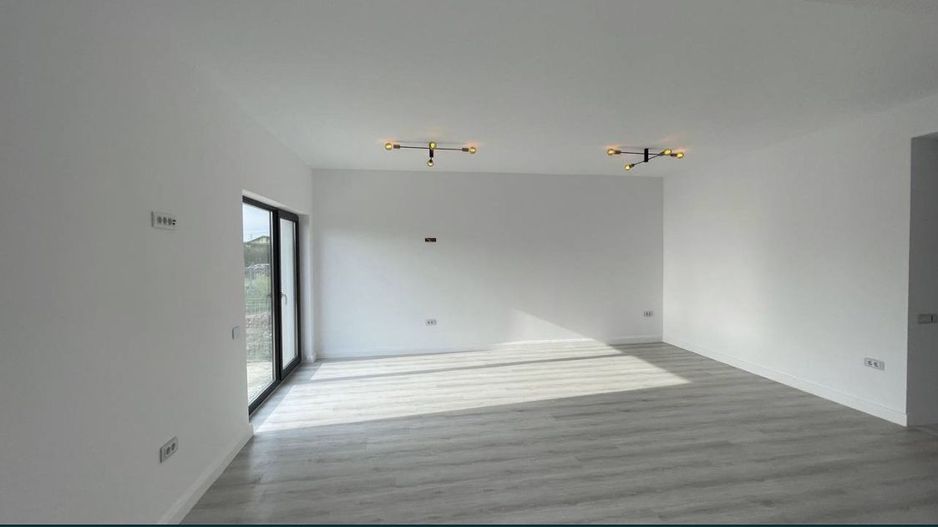 Casa finisata de vanzare-129000-Martinesti-Cartierul Grigorescu - Poză 2