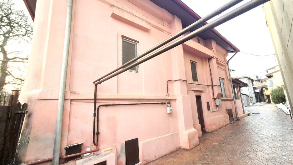 Casa de vanzare pretabila locuinta sau afacere | 13 Septembrie - Poză 1