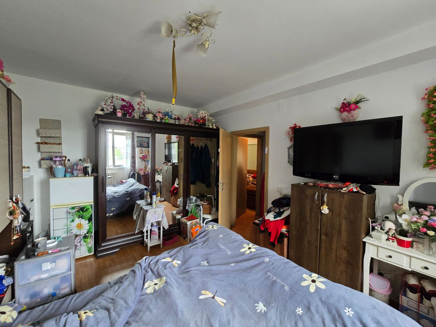 Apartament 3 camere, 2 bai, Dumbravita, Mobilat si Utilat, Loc de parcare in CF - Poză 4