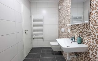 Proprietate Deosebita In Vila - Poză 22