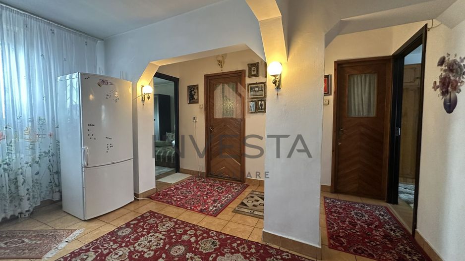 Apartament cu 3 camere decomandate, zona Piata Marasti! - Poză 1