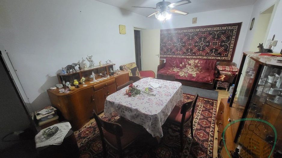 P 1062 - Apartament cu 2 caemere în Târgu Mureș, cartierul Bălcescu - Poză 1