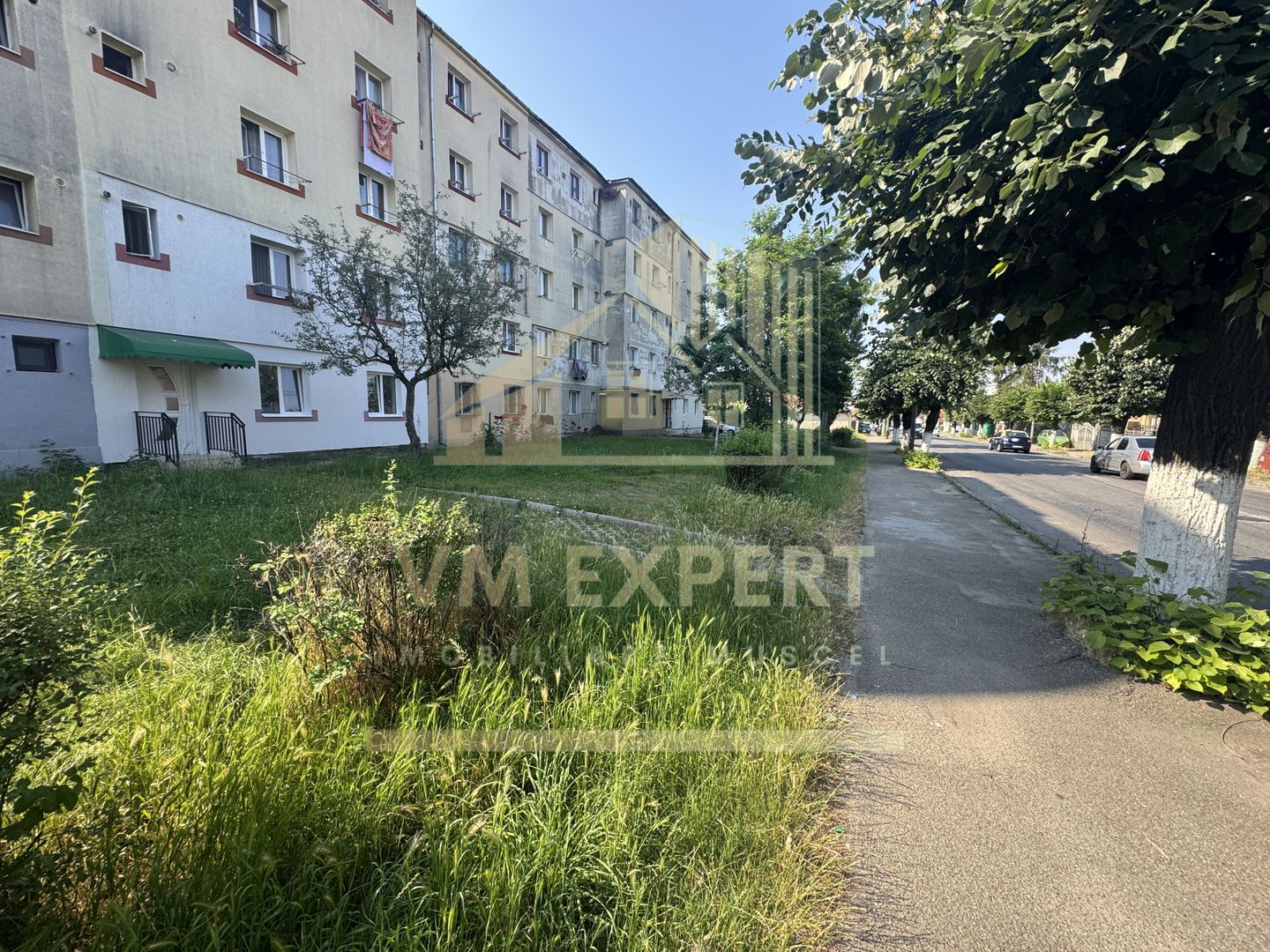 SPAȚU COMERCIAL 34 MP CAMPULUNG VIZAVI DE CENTRU MEDICAL CLUBUL SANATĂȚII - Poză 26