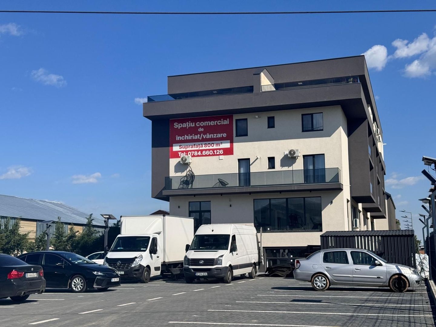 AP. 2 CAMERE - PARCARE INCLUSA, CENTRALA PROPRIE, MOBILAT MODERN - Poză 9