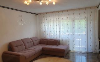 Apartament decomandat, 4 camere, etaj 1/ 4 , cartier Noua - Poză 6
