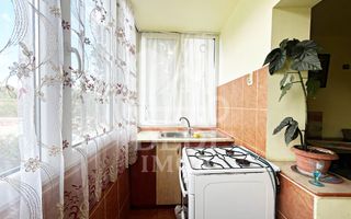Apartament cu 3 camere de inchiriat, zona Rogerius, Oradea - Poză 8