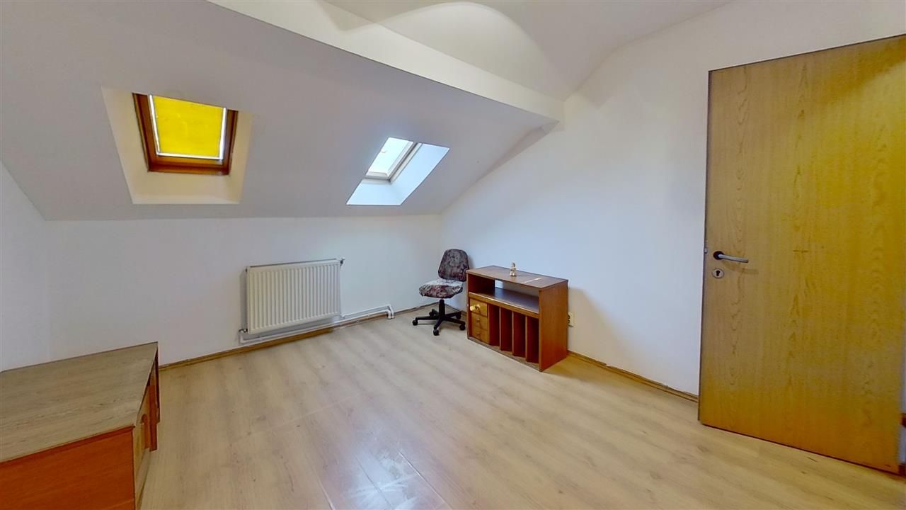 Apartament trei camere, pe doua niveluri, Garii, Brasov - Poză 5