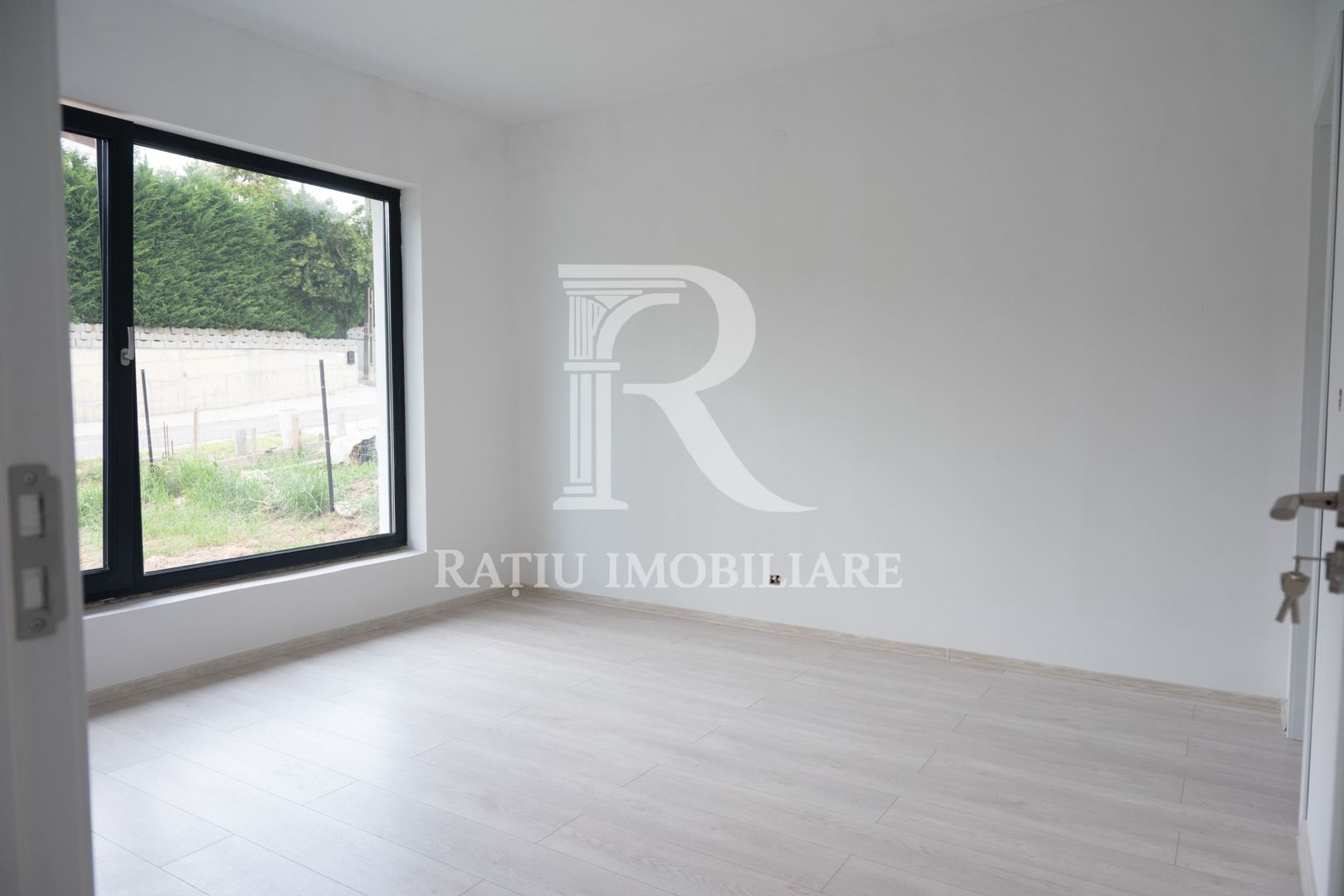 Casă modernă de vânzare | 3 dormitoare | Teren 750 mp | Oradea - Poză 13