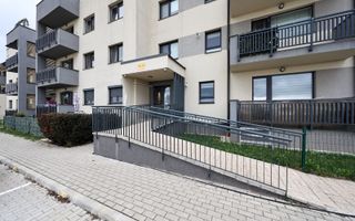 Apartament cu 3 camere, 2 bai, mobilat lux - zona Coresi - Poză 18