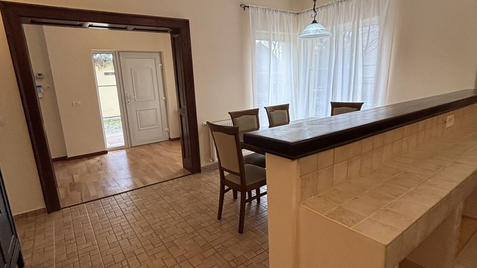 Vilă primitoare zona Modern - Poză 20