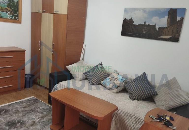 Închiriez garsonieră în Alexandru Cel Bun Bl Q4 etc 1 Iași - Poză 1