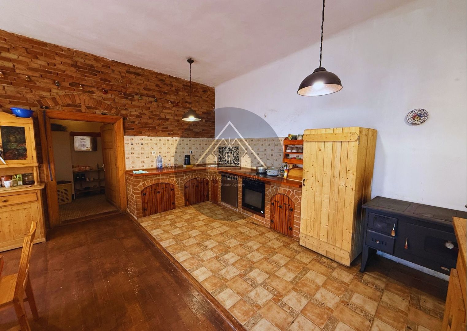 Casa saseasca, de vanzare la Richis - Transilvania - Poză 7
