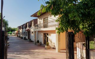 Vânzare, hotel, 1600 mp, str. Alexandru Marinescu, Hâncești - Poză 2