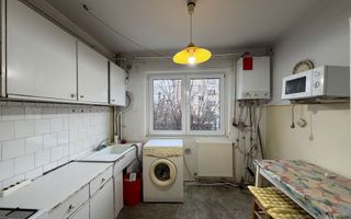 Apartament cu 4 camere, decomandat, etaj intermediar, garaj inclus, Victoriei - Poză 8