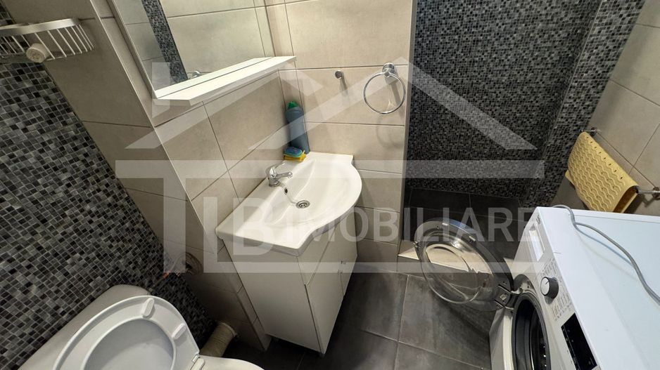 Apartament cu 3 camere, decomandat, 84mp, Zona Poli 2 - Poză 7