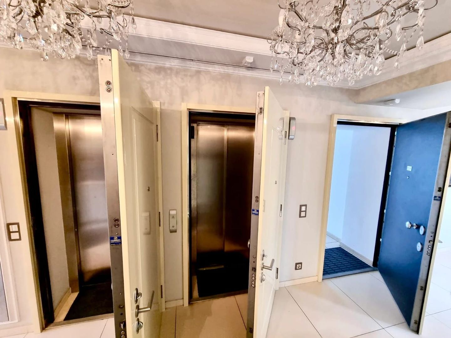 PENTHOUSE CU VEDERE PANORAMICA 258mp|| TERASE 215 MP || 3 LOCURI DE PARCARE - Poză 37