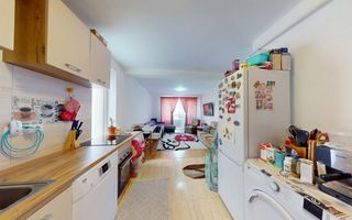 Apartament la cheie, complet renovat, mobilat si utilat complet - Poză 9