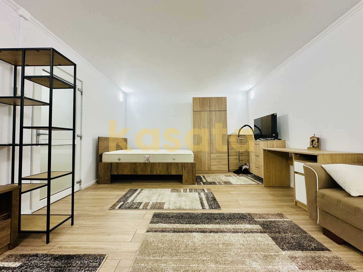 OPORTUNITATE | GARSONIERA TEI | PARCUL CIRCULUI | BLOC 1990 | RENOVATA - Poză 1