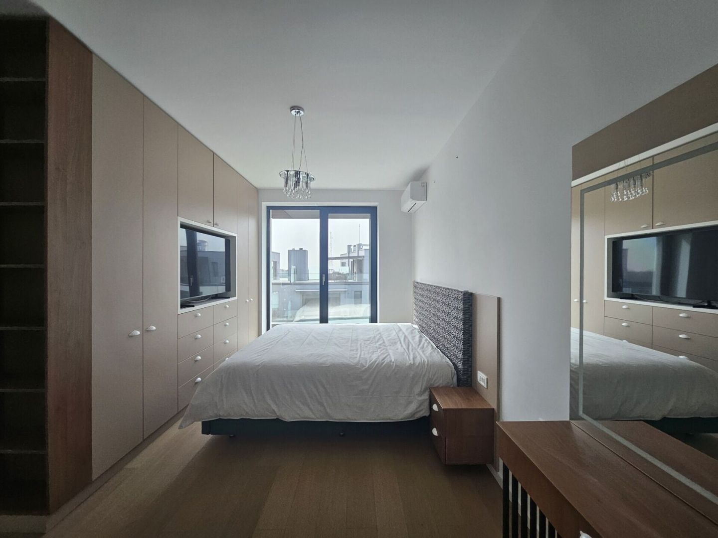 PENTHOUSE LUX JANDARMERIEI - THE IVY - Poză 7