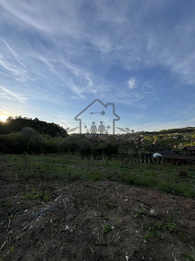 Teren 1250  mp de vânzare în Cisnădioara foarte aproape de asfalt/PUZ - Poză 5