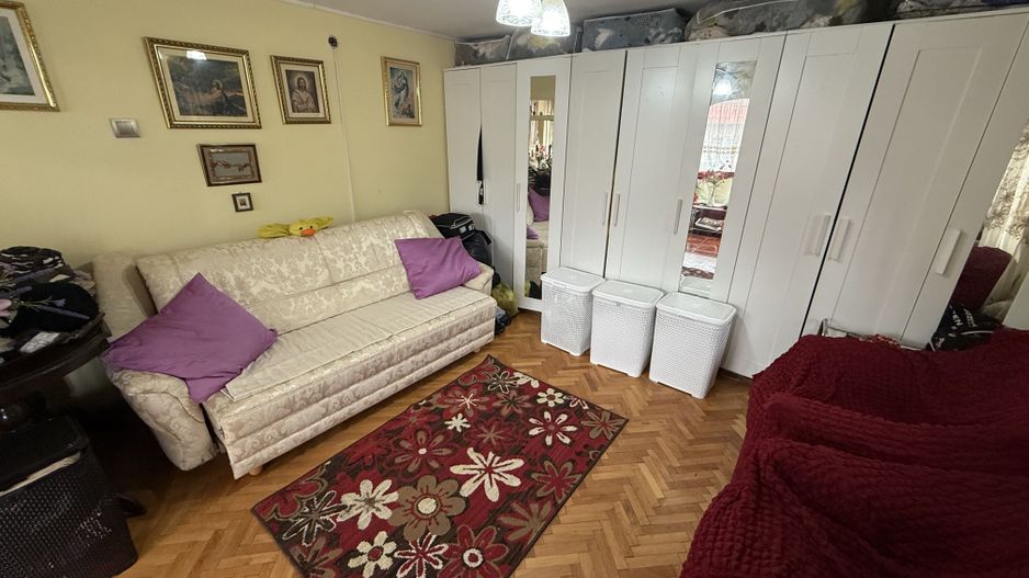 Casă corp C1 84mp + casă corp C2 51mp+garaj+ grădină și teren 889mp - Poză 6