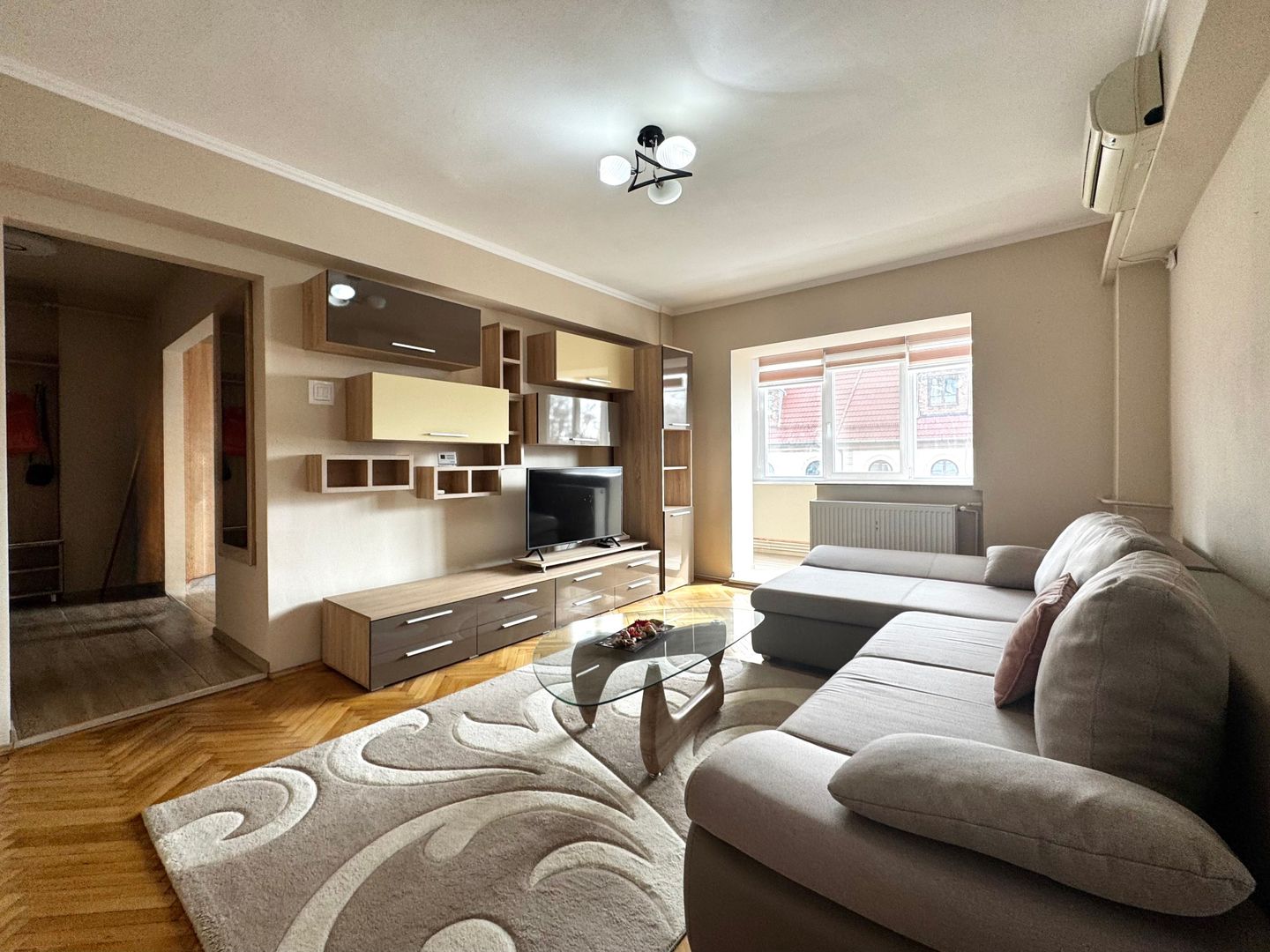 Apartament 2 camere, spațios,  în inima Timișoarei -  Piața Victoriei - Poză 4