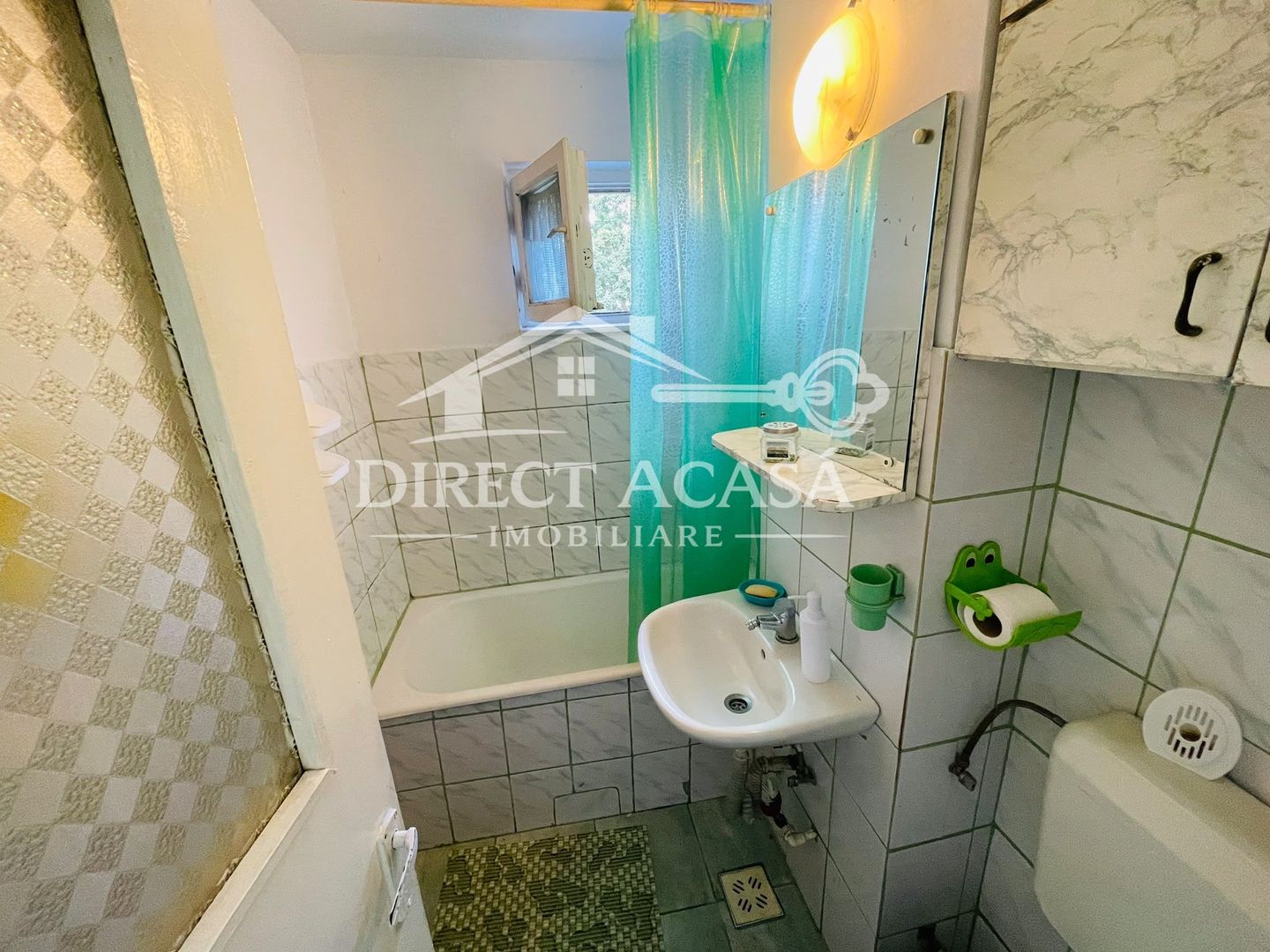 Apartament cu 3 camere de inchiriat-Str Godeanu-Zona Dambu - Poză 7