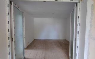 Casă cu teren generos în Dărmănești, DB– oportunitate pentru locuit/investitie - Poză 7