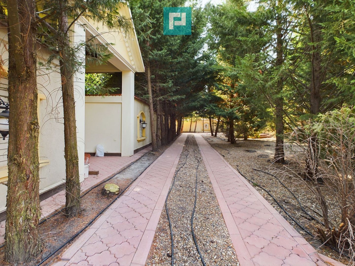 Vilă luxoasă în Serbia - Poză 12