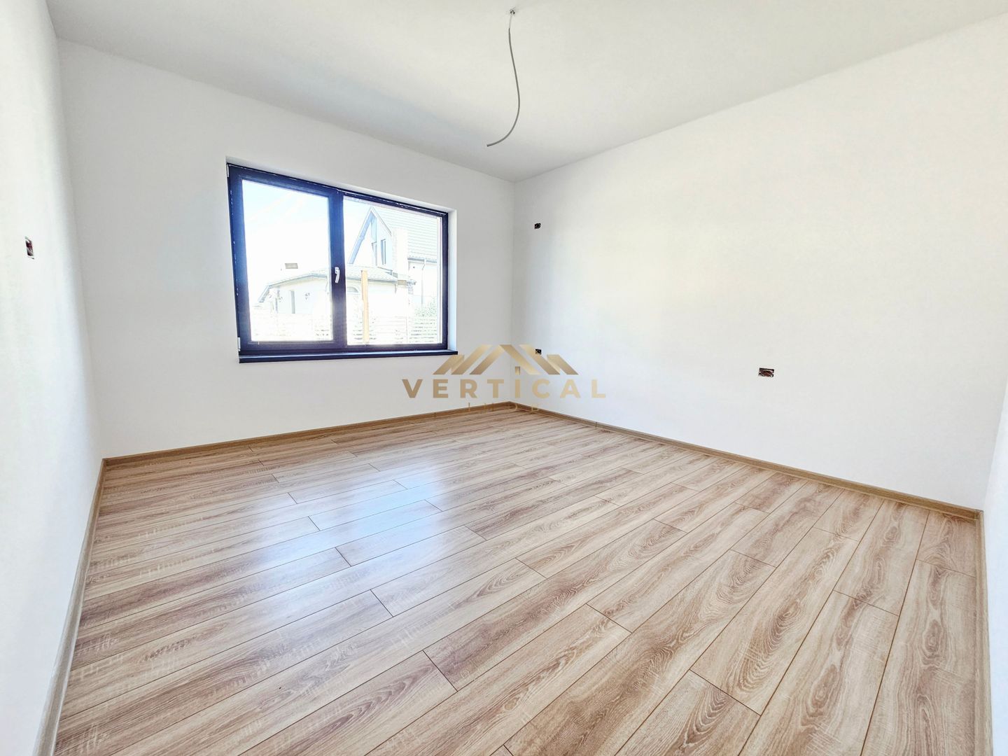 Casa parter 4 camere - comuna Berceni - Poză 14