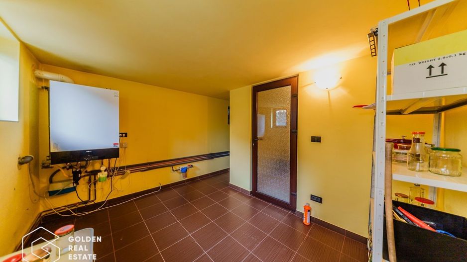 Vila de lux, D+P+E+M, Gradiste, la cheie, 300mp, 6 camere, teren 580mp - Poză 28