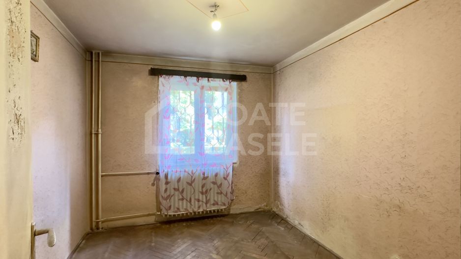 Apartament cu 3 camere, zona Politia Rutiera - Poză 2