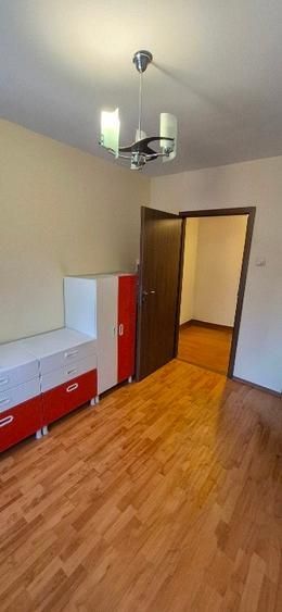 Vanzare apartament 3 camere, 2 bai, bloc 1984 - Titan, școala Mexic - Poză 3