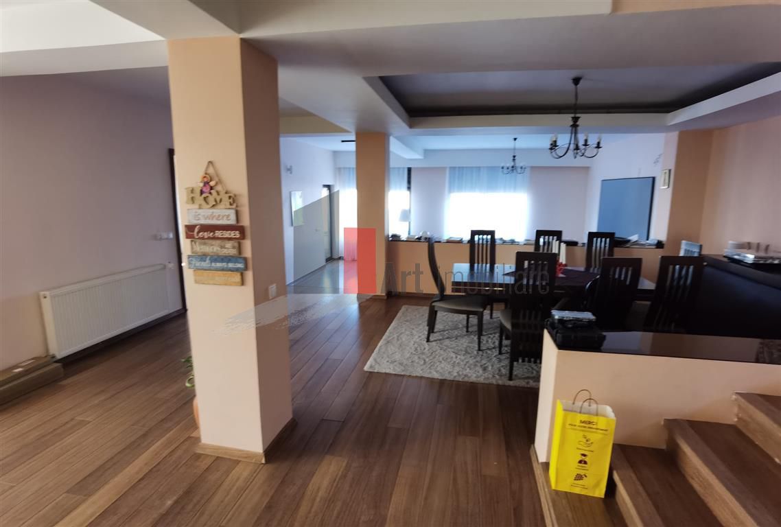 VIla 11 Camere Cernica - Poză 30