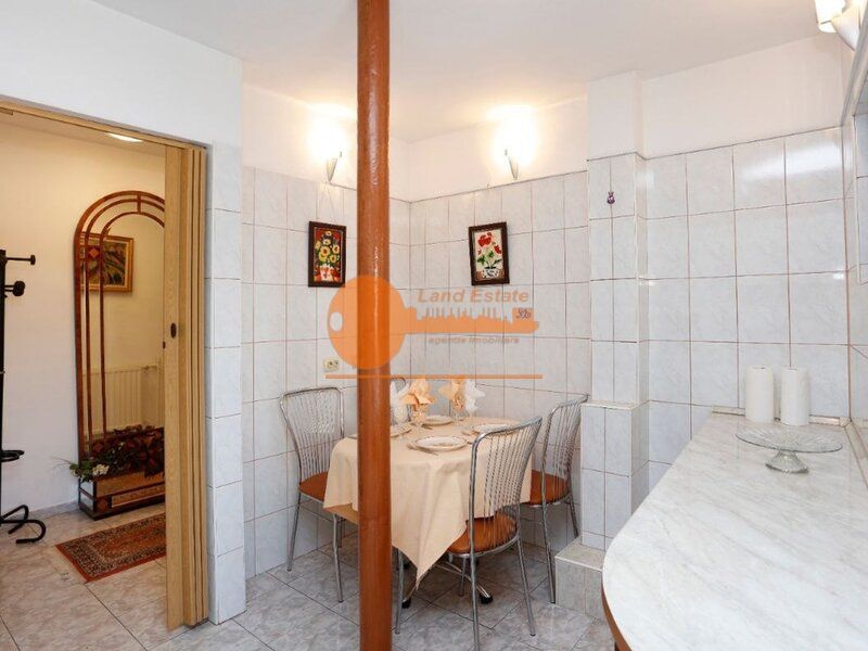 Chirie 3 camere Piata Victoriei ( lux-metrou 3 minute ) - Poză 3