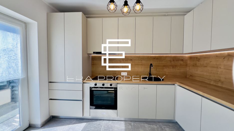 Penthouse 4 camere, terasa 14.42 mp mobilat -zona Aeroport Sibiu - Poză 2