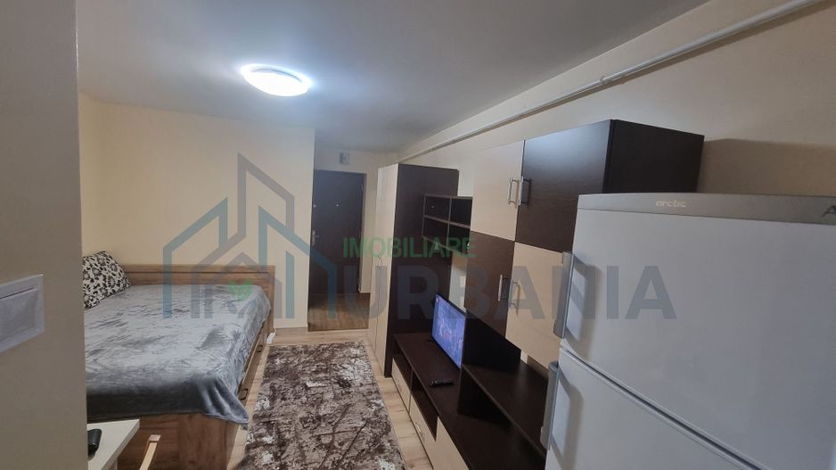 Garsonieră de închiriat în zona Galata, bloc M5, etaj 4/4 - Poză 1