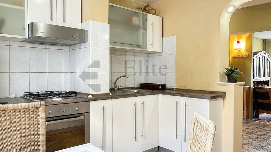 Apartament cu 4 camere de inchiriat Splaiul Crisanei, Oradea - Poză 2