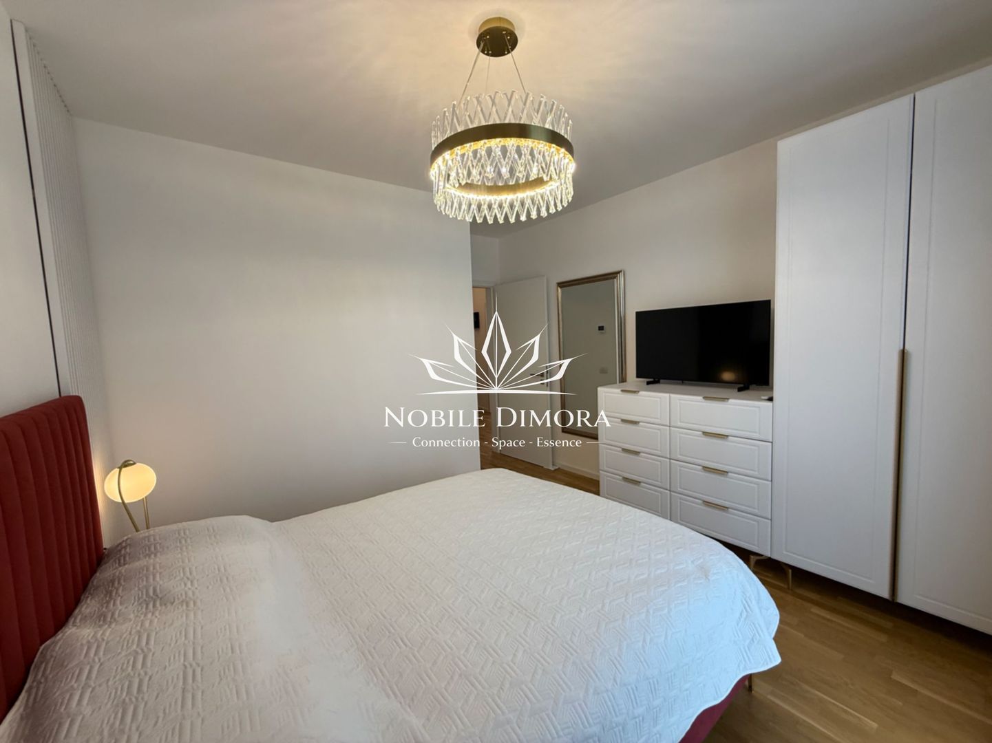 ISHO - Apartament cu 4 camere de lux, 2 bai, 2 balcoane, parcare privata - Poză 11