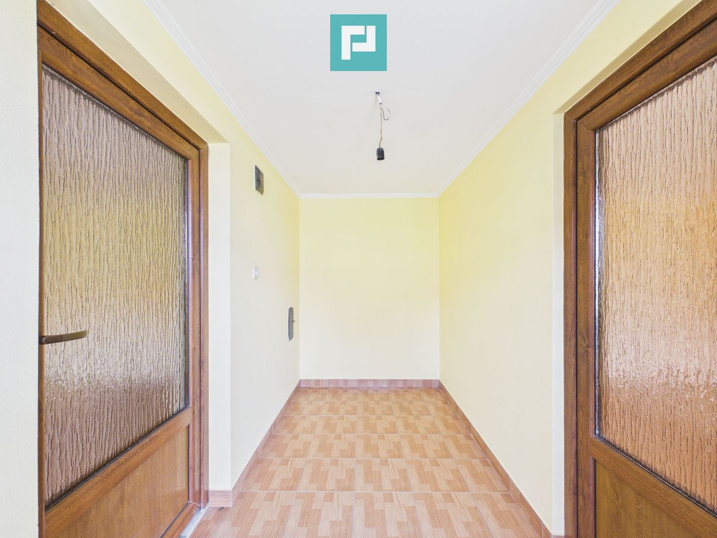 Casă semifinisată, cu 5 camere, în Bonțești Arad - Poză 3