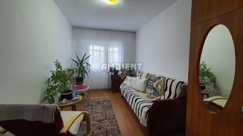 Apartament 3 camere, etaj 7, decomandat, zona TRAIAN - BCR; - Poză 4