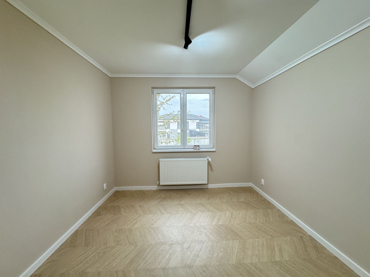 Apartament nr.17 cu 2 camere, boxa si parcare incluse in pret - Poză 4