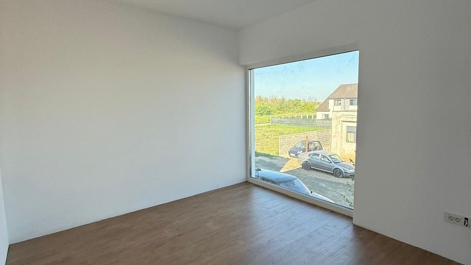 Duplex Modern pozitie excelenta zona Giarmata Vii - Poză 1