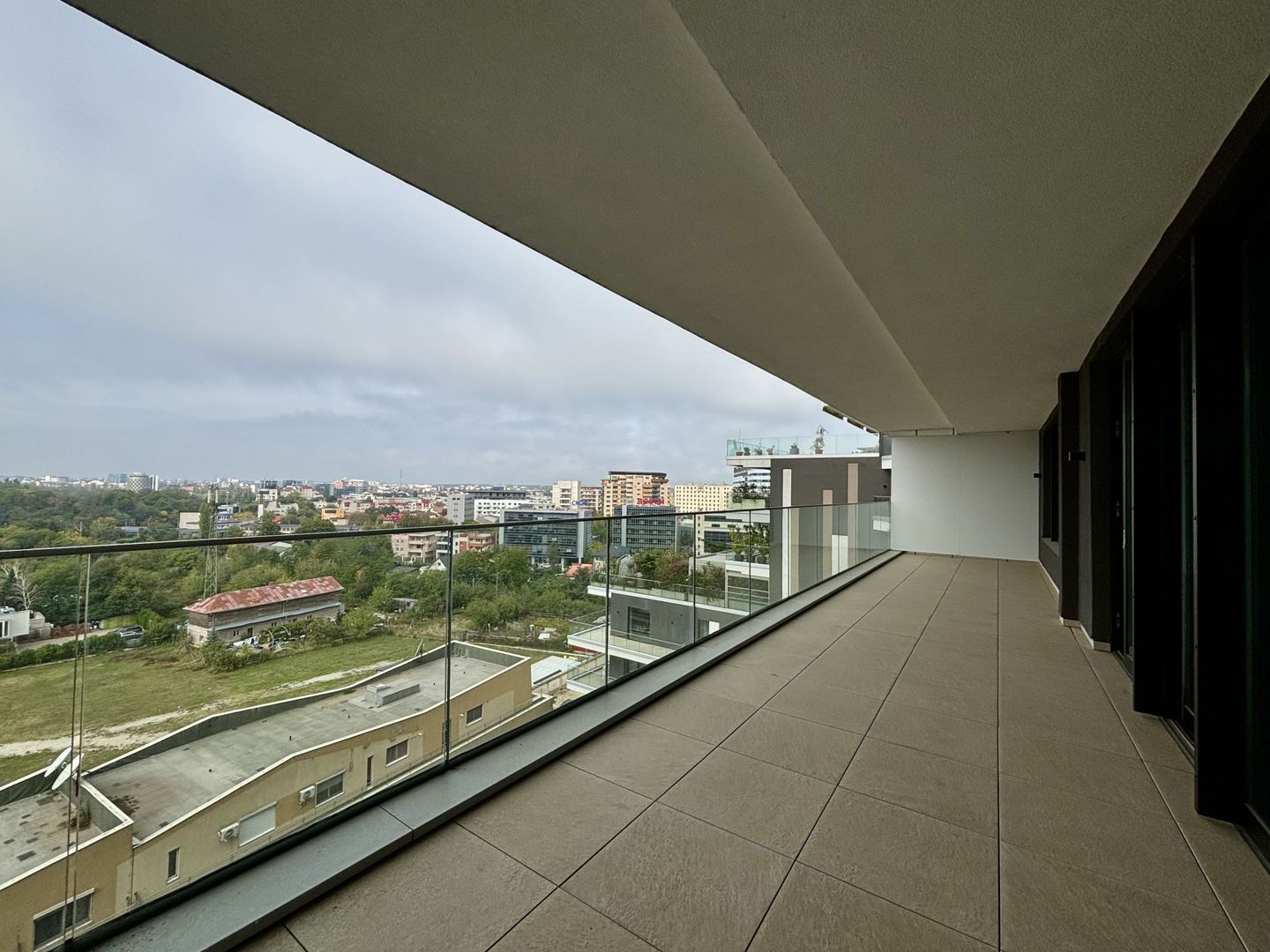 Apartament 4 camere view liber Herastrau - Gafencu 49 - Poză 2