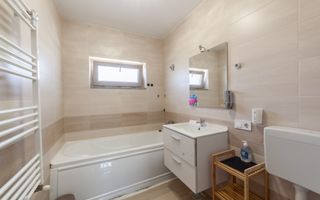 Renunta la Apartament- Descopera Avantajele unei Case Duplex in Mosoaia! - Poză 10