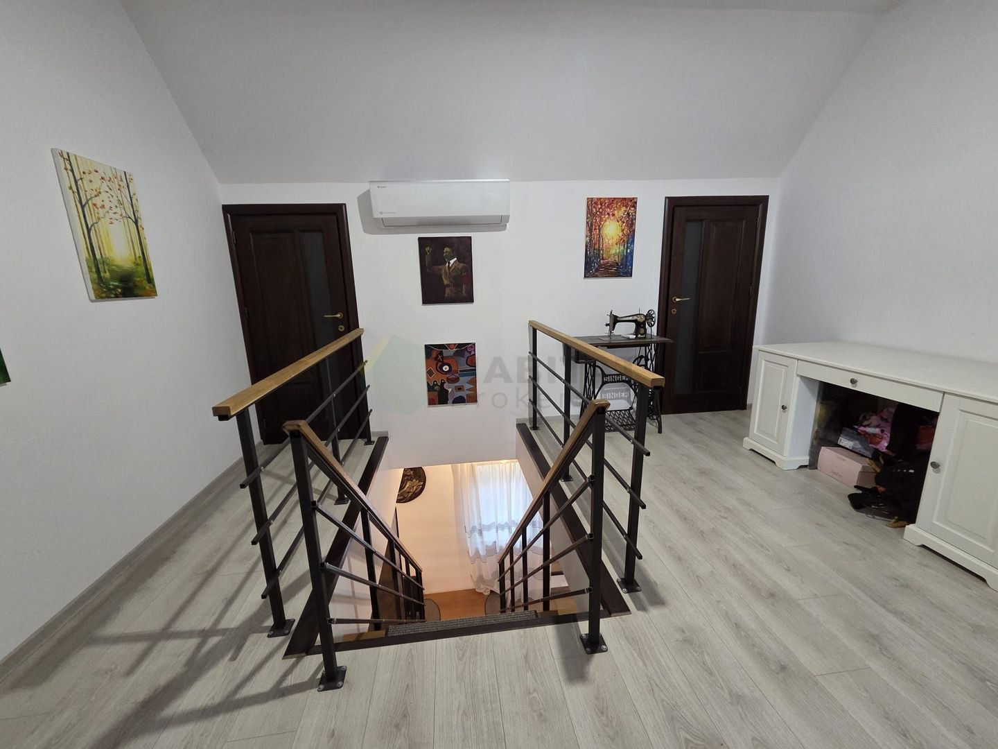 Casă unicat, stil american, 4 camere, garaj, teren 450 mp – Tunari - Poză 30
