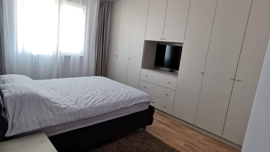 Apartament cu parcare subterana si terasa - Poză 8