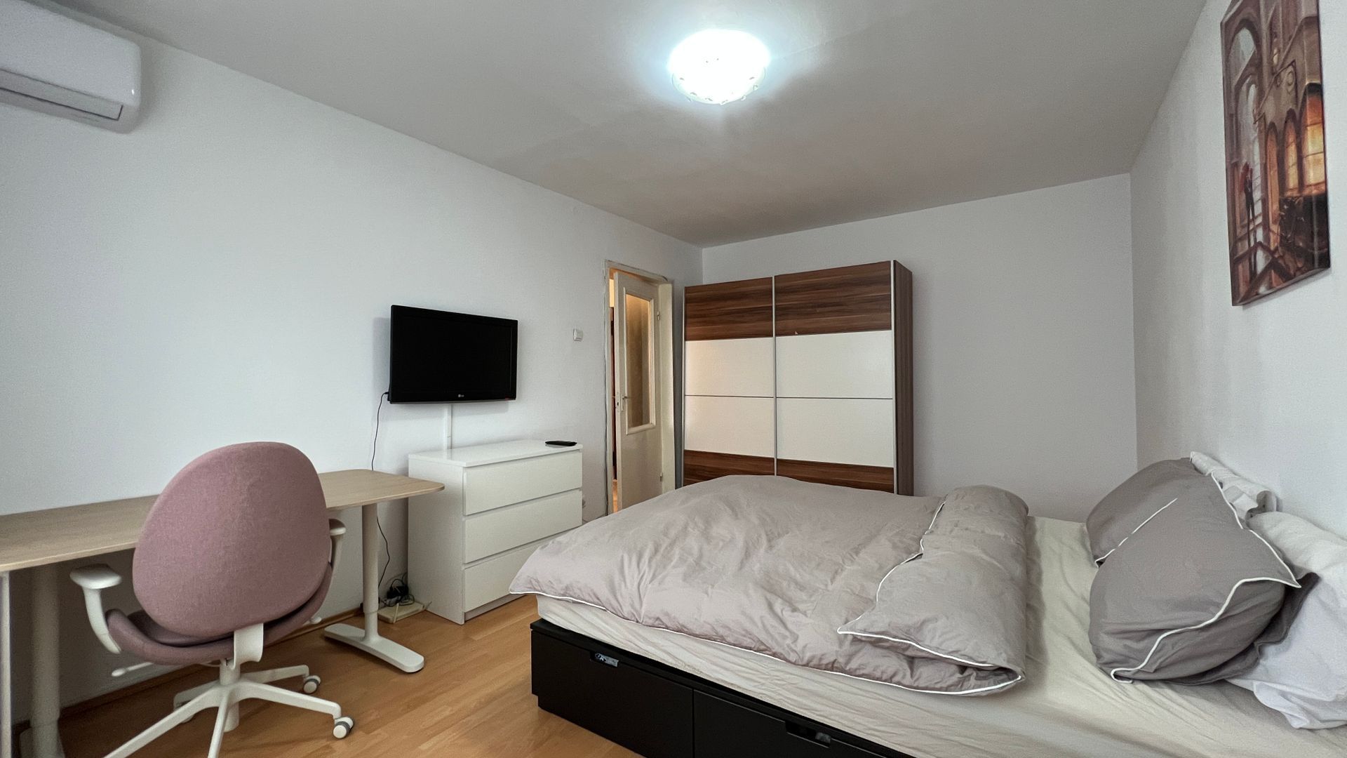 Garsoniera in bloc mixt, an 1980 zona Lujerului, Militari - Poză 2