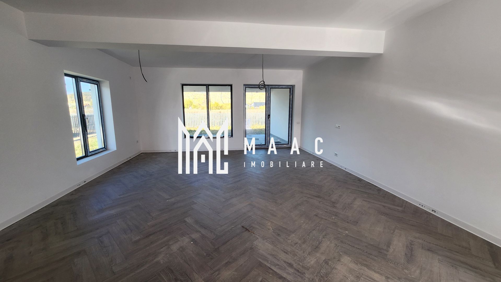 CASA NOUA NORD RESIDENCE- BUJORENI| 4 CAMERE, 2 BAI|142 mp utili, teren 500 mp - Poză 5